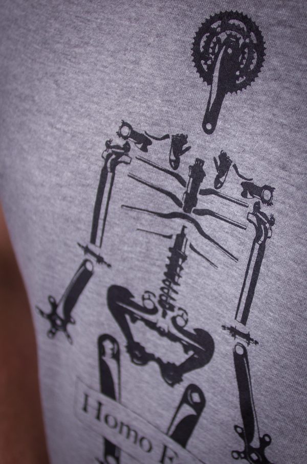 Shirt "Homo Fahrradteilicus" von arthurkopf