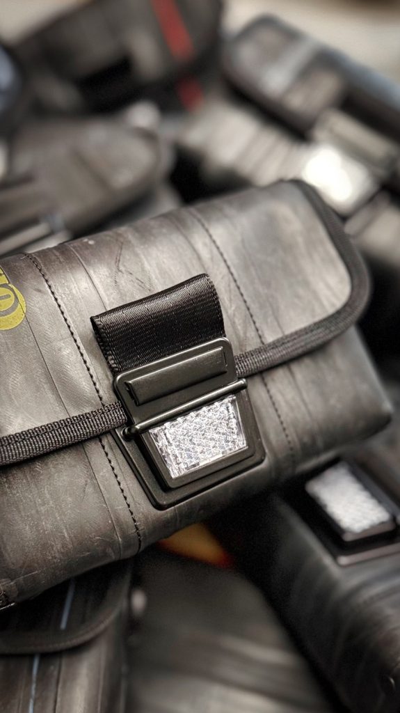 Tasche 6 nano aus Fahrradschlauch