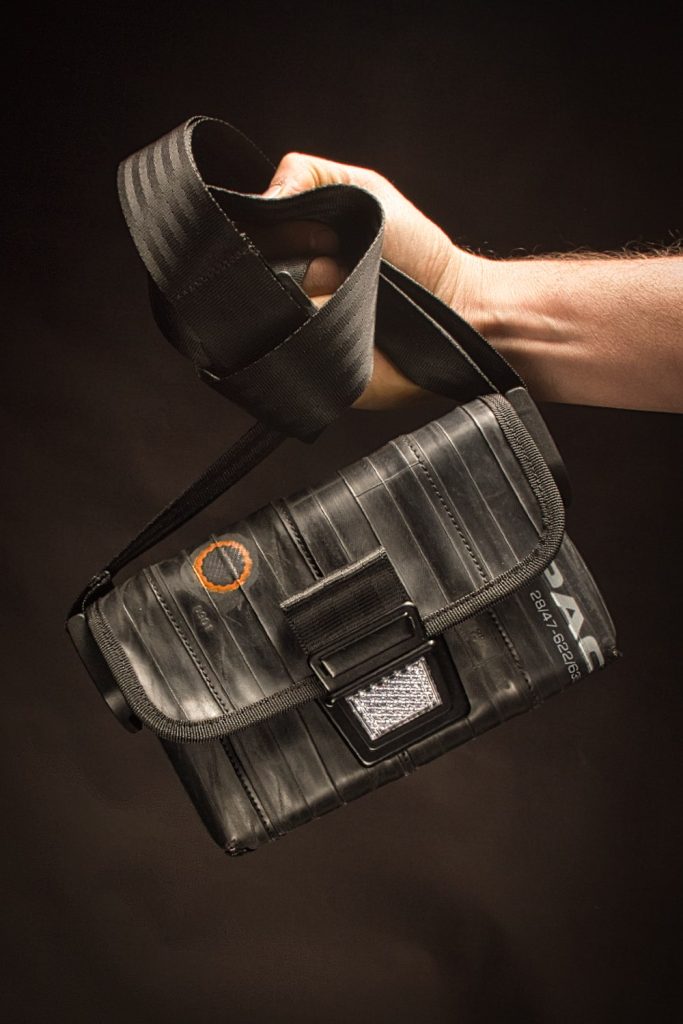 Tasche 6 nano aus Fahrradschlauch